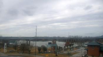 Weather camera view of Miss Lauras.