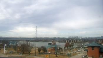 Weather camera view of Miss Lauras.