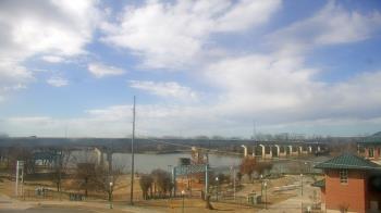 Weather camera view of Miss Lauras.