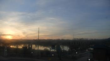 Weather camera view of Miss Lauras.