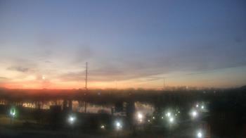 Weather camera view of Miss Lauras.