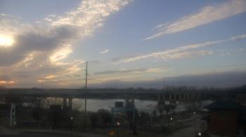 Weather camera view of Miss Lauras.