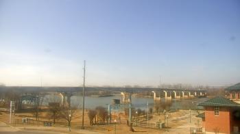 Weather camera view of Miss Lauras.