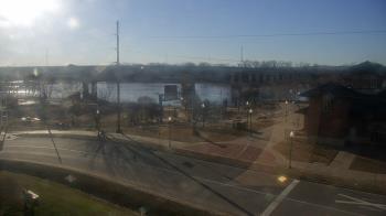 Weather camera view of Miss Lauras.