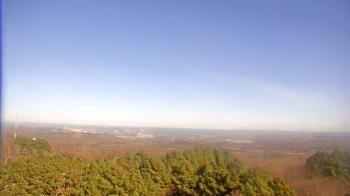 Weather camera view of Kessler Mountain.