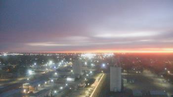 Weather camera view of Garden City Coop Inc - city center.