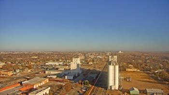 Weather camera view of Garden City Coop Inc - city center.