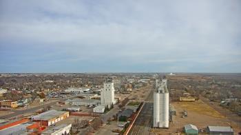 Weather camera view of Garden City Coop Inc - city center.
