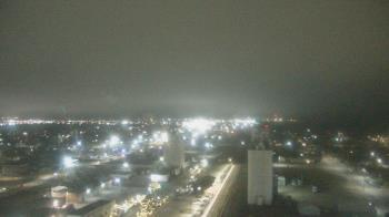Weather camera view of Garden City Coop Inc - city center.
