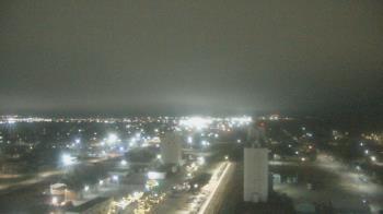Weather camera view of Garden City Coop Inc - city center.