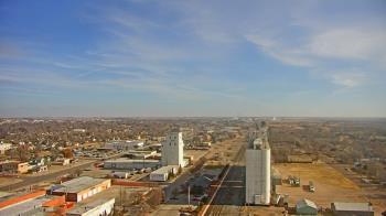 Weather camera view of Garden City Coop Inc - city center.