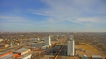 Weather camera view of Garden City Coop Inc - city center.