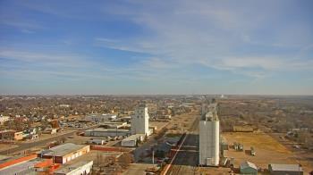 Weather camera view of Garden City Coop Inc - city center.