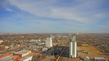 Weather camera view of Garden City Coop Inc - city center.
