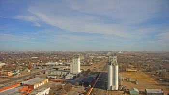 Weather camera view of Garden City Coop Inc - city center.