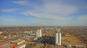 Weather camera view of Garden City Coop Inc - city center.