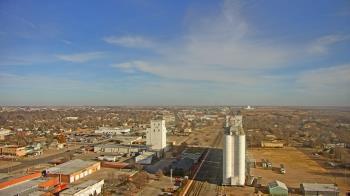 Weather camera view of Garden City Coop Inc - city center.