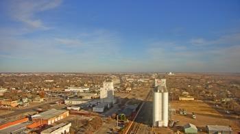 Weather camera view of Garden City Coop Inc - city center.