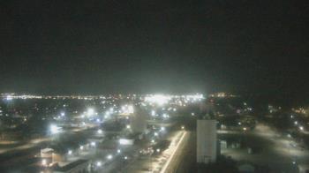 Weather camera view of Garden City Coop Inc - city center.
