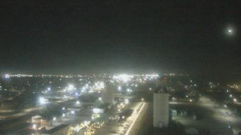 Weather camera view of Garden City Coop Inc - city center.