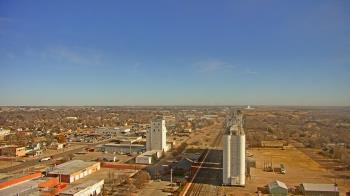 Weather camera view of Garden City Coop Inc - city center.