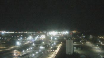 Weather camera view of Garden City Coop Inc - city center.