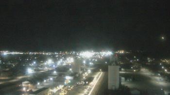 Weather camera view of Garden City Coop Inc - city center.