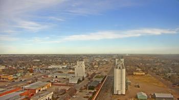 Weather camera view of Garden City Coop Inc - city center.