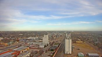Weather camera view of Garden City Coop Inc - city center.