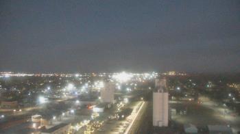 Weather camera view of Garden City Coop Inc - city center.