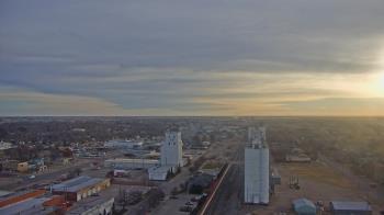Weather camera view of Garden City Coop Inc - city center.