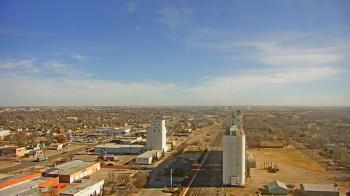 Weather camera view of Garden City Coop Inc - city center.