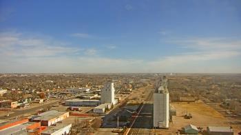 Weather camera view of Garden City Coop Inc - city center.