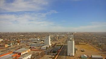 Weather camera view of Garden City Coop Inc - city center.
