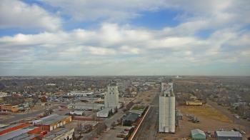Weather camera view of Garden City Coop Inc - city center.