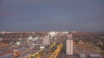 Weather camera view of Garden City Coop Inc - city center.