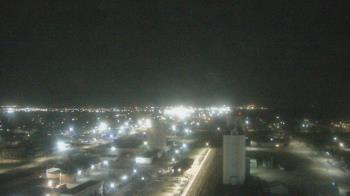 Weather camera view of Garden City Coop Inc - city center.