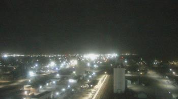 Weather camera view of Garden City Coop Inc - city center.