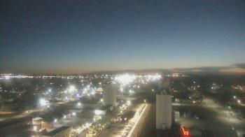 Weather camera view of Garden City Coop Inc - city center.