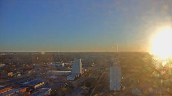 Weather camera view of Garden City Coop Inc - city center.