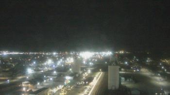 Weather camera view of Garden City Coop Inc - city center.