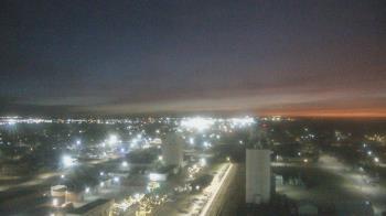 Weather camera view of Garden City Coop Inc - city center.