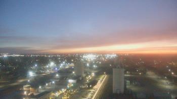 Weather camera view of Garden City Coop Inc - city center.