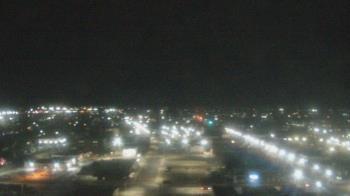 Weather camera view of Garden City Coop Inc - city center.