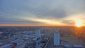 Weather camera view of Garden City Coop Inc - city center.