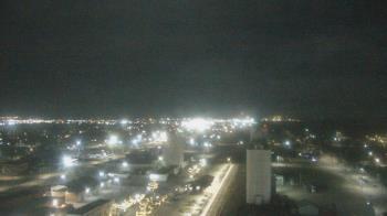 Weather camera view of Garden City Coop Inc - city center.