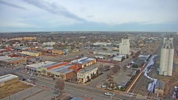 Weather camera view of Garden City Coop Inc - city center.