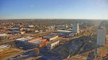 Weather camera view of Garden City Coop Inc - city center.