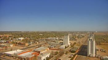 Weather camera view of Garden City Coop Inc - city center.