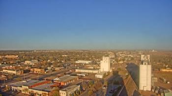 Weather camera view of Garden City Coop Inc - city center.